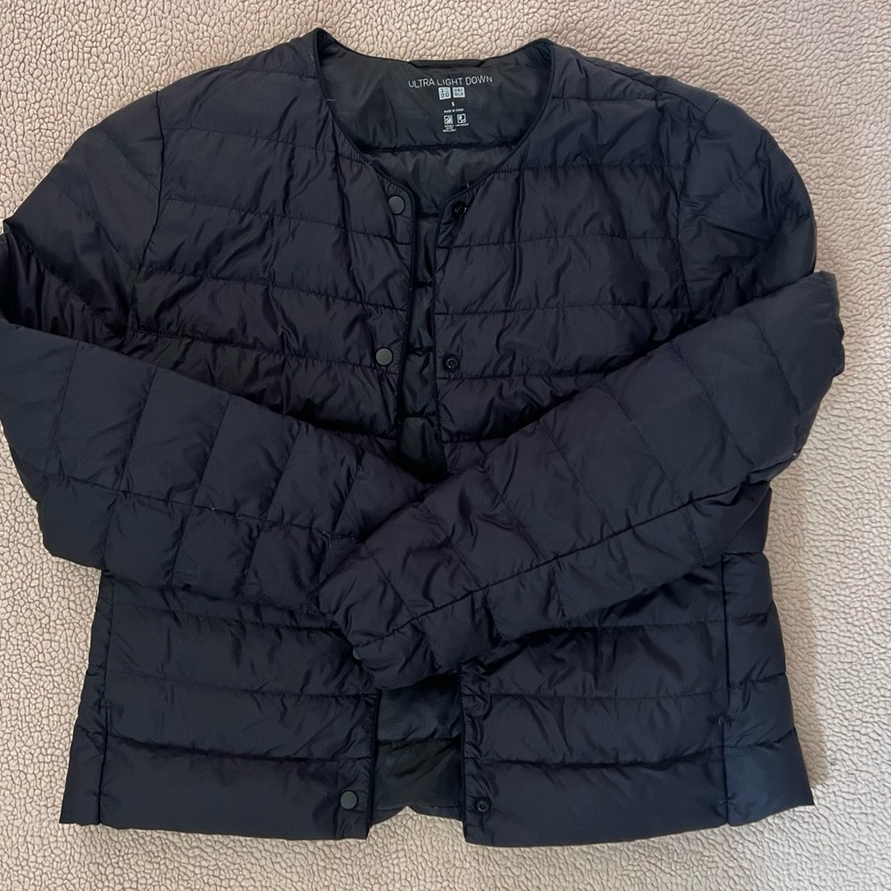 UNIQLO Small Ladies Ultra Light Down Black Quilted Packable Puffer Jacket NWOT